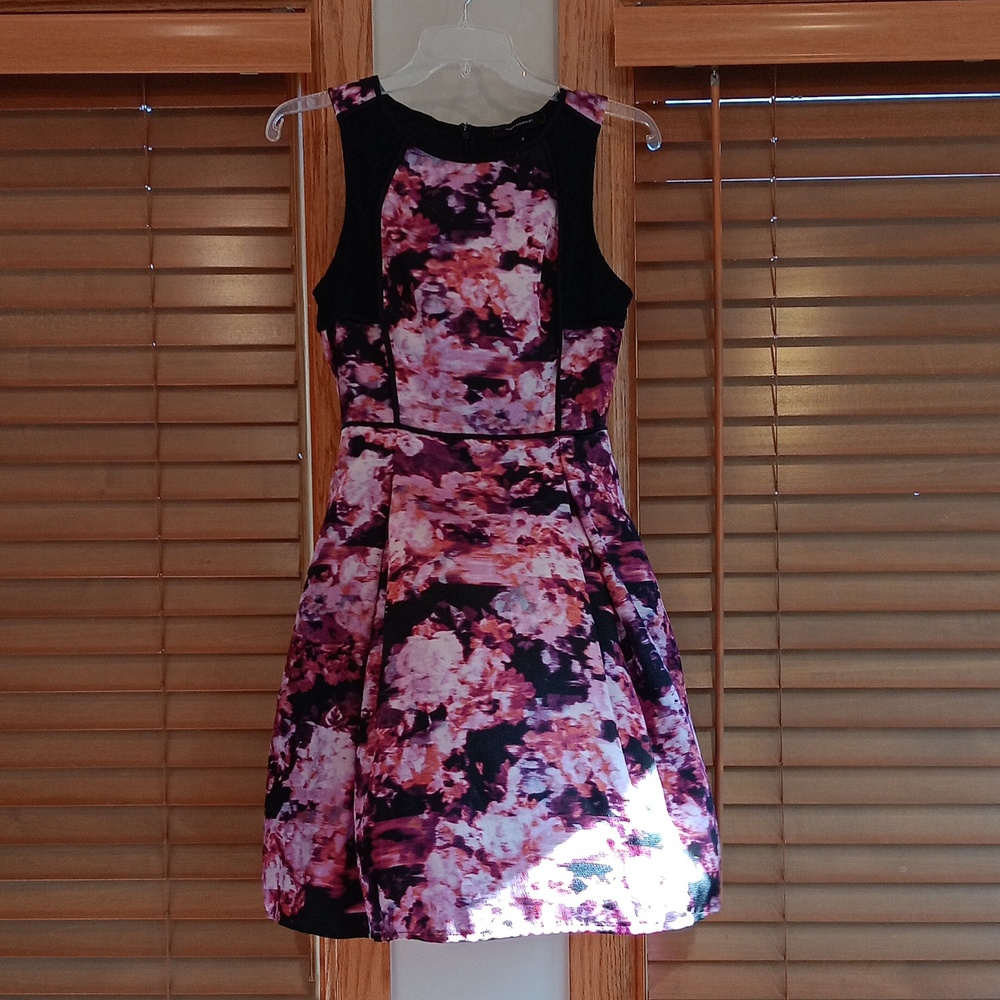 Sunset Floral Dress 🌅 - Picture 2 of 8